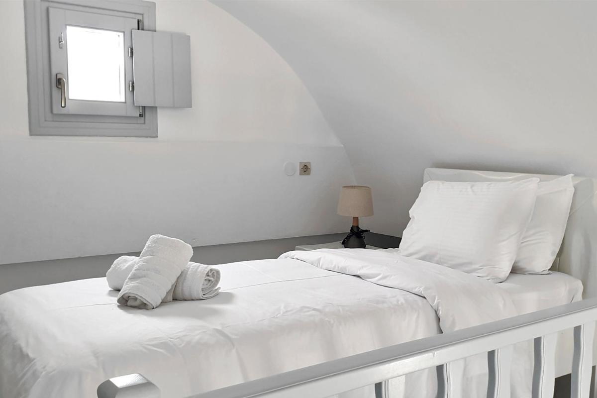 Phaos Santorini Suites Imerovígli Extérieur photo
