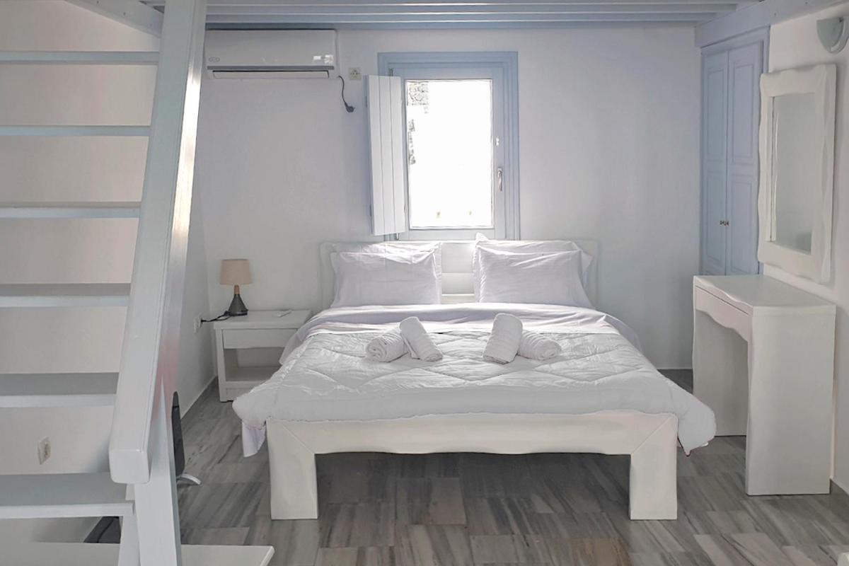 Phaos Santorini Suites Imerovígli Extérieur photo