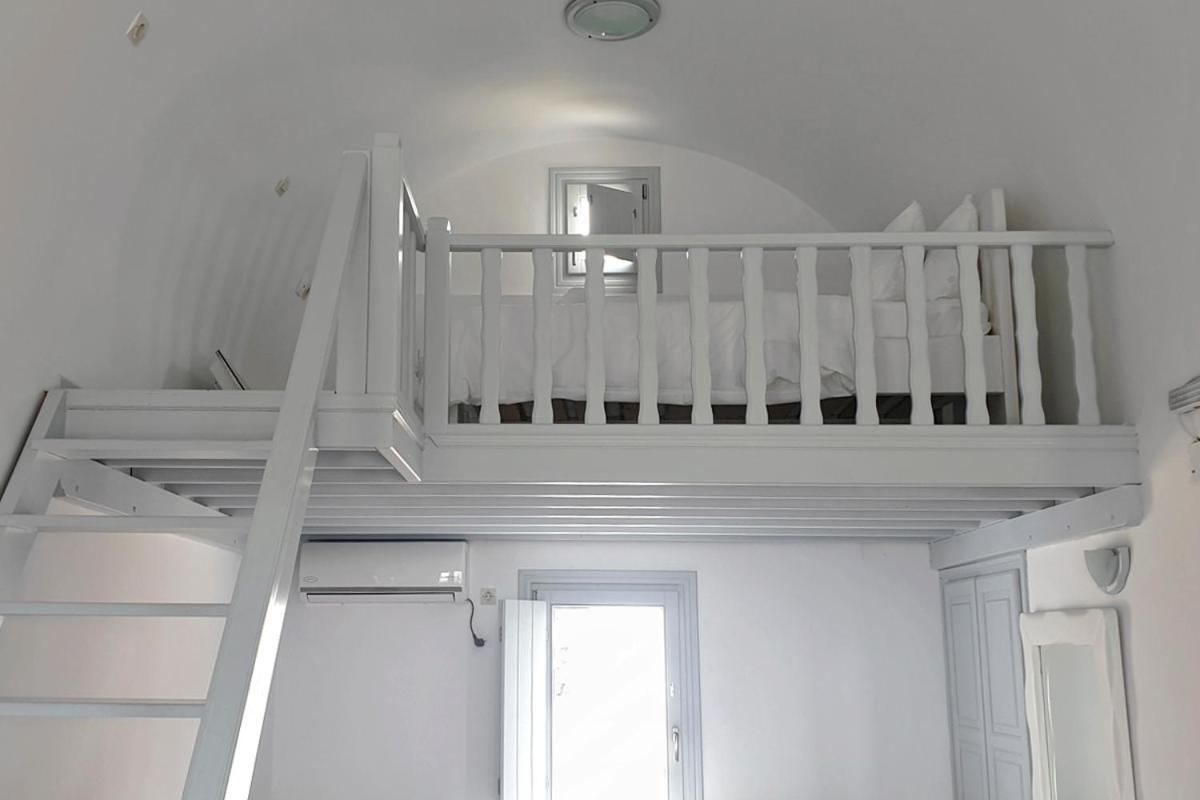 Phaos Santorini Suites Imerovígli Extérieur photo