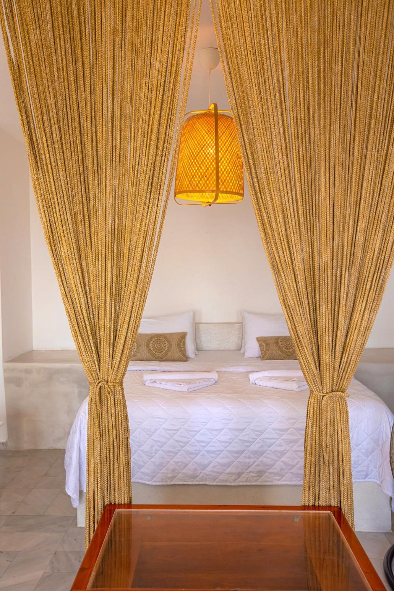 Phaos Santorini Suites Imerovígli Extérieur photo